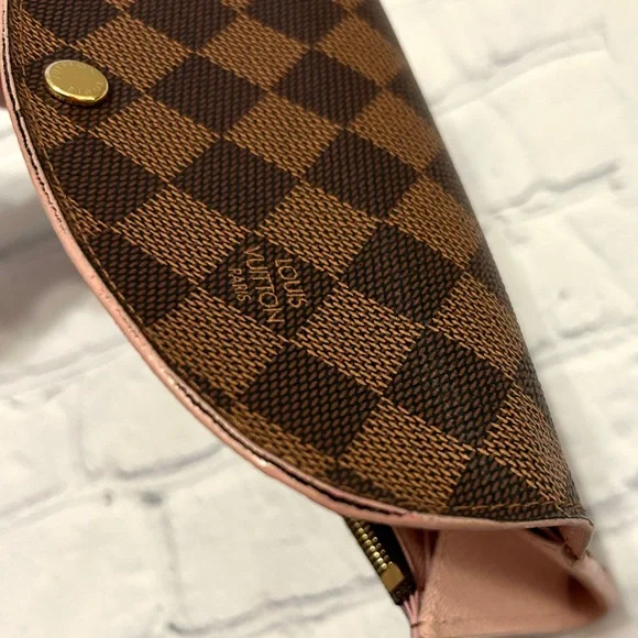 SOLD! ❌ Louis Vuitton Brown Damier Caissa Wallet With Pink Interior & Dust Bag - Picture 14 of 16